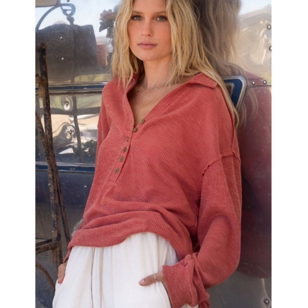 37196 POL Ribbed Henley Top